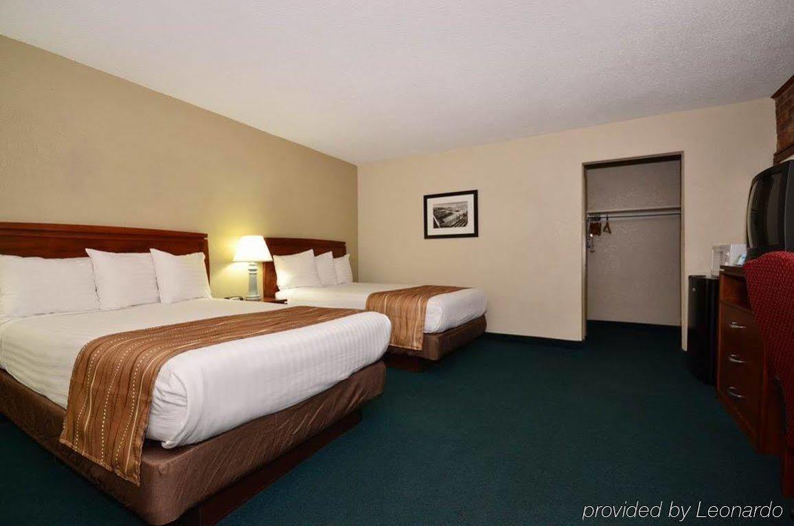 Best Western Hospitality House Емпория Стая снимка