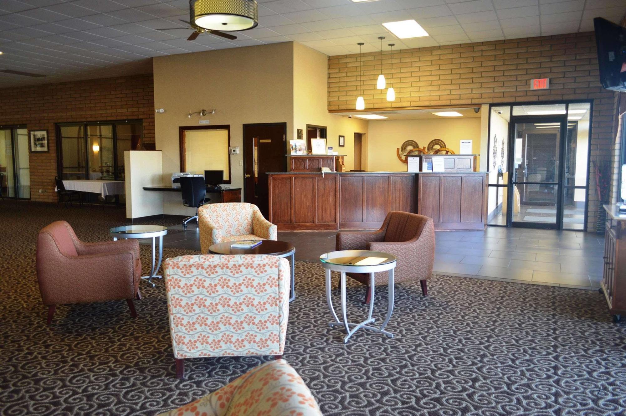 Best Western Hospitality House Емпория Екстериор снимка